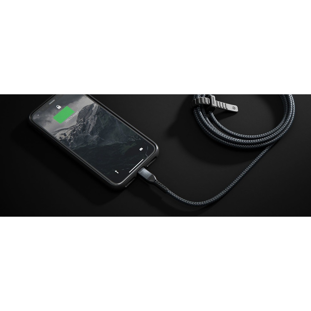 Кабель Nomad Lightning to USB, материал кевлар, длина 3 м. Цвет чёрный.